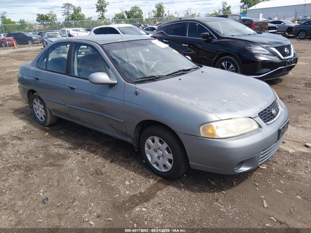 Salvage Nissan Sentra Image