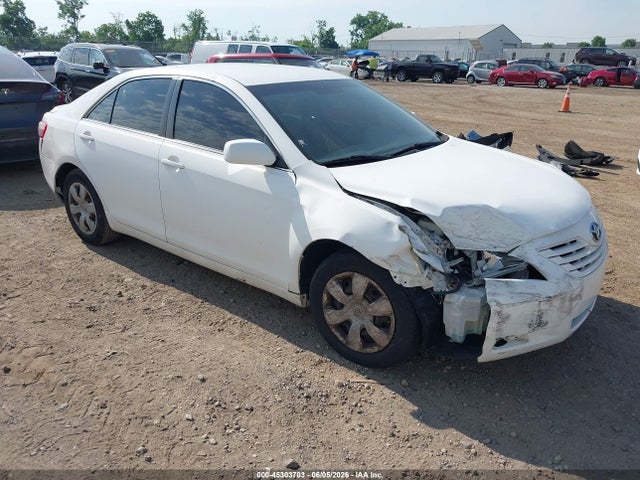 Salvage Toyota Camry Image