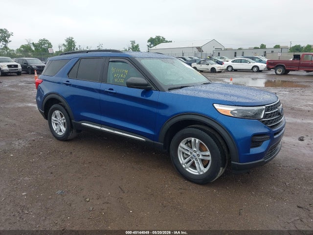 Salvage Ford Explorer Image