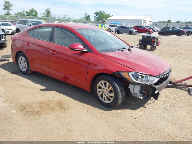 Salvage Hyundai ELANTRA Image