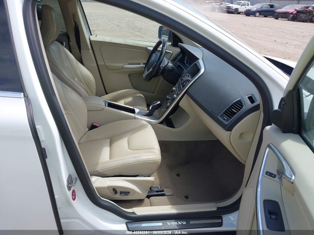 Volvo XC60 T6 R-design Premier Plus