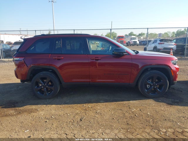 Jeep Grand Cherokee Altitude 4x4