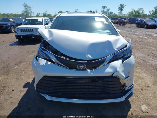Toyota Sienna Xle