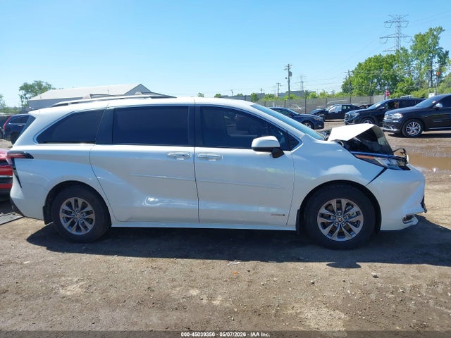 Toyota Sienna Xle