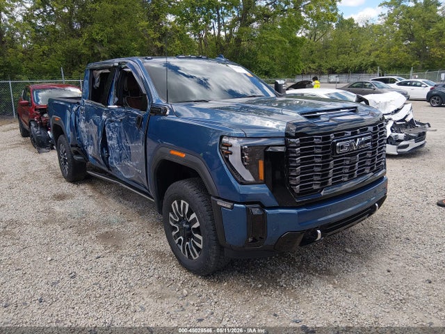 Salvage General Motors Sierra 2500HD Image