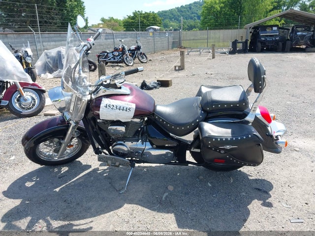 Suzuki Vl800