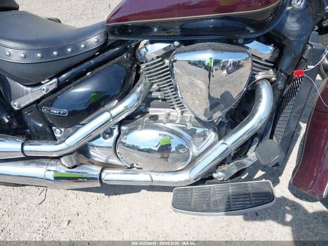 Suzuki Vl800