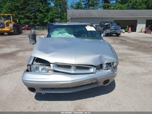 Pontiac Bonneville Se