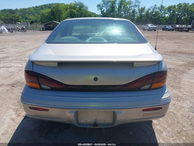 Pontiac Bonneville Se