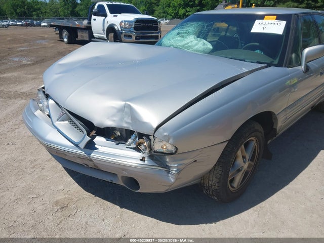Pontiac Bonneville Se
