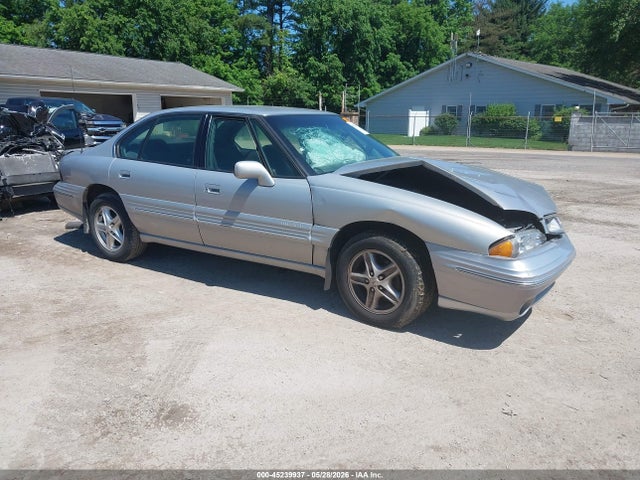 Salvage Pontiac Bonneville Image