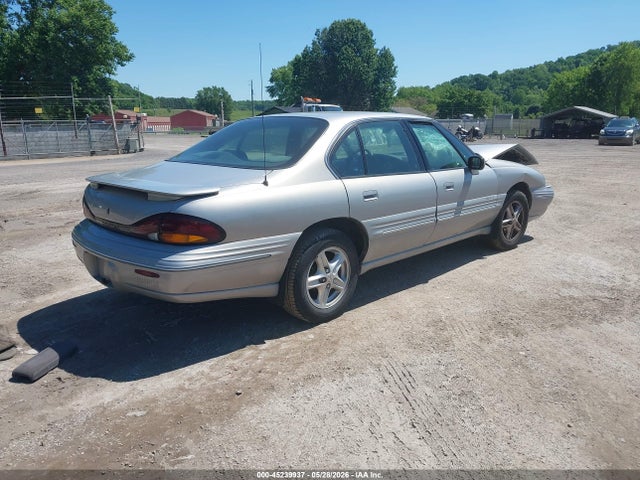 Pontiac Bonneville Se