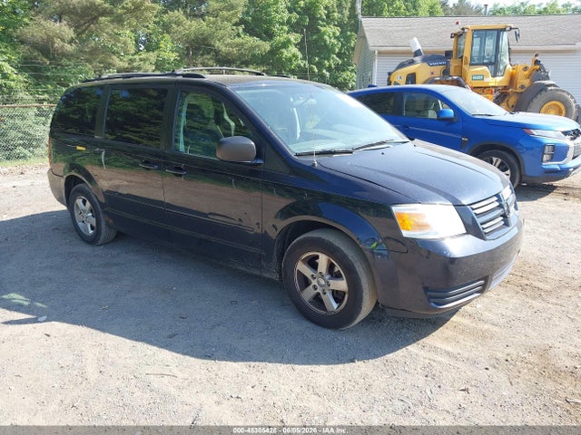 Salvage Dodge Grand Caravan Image