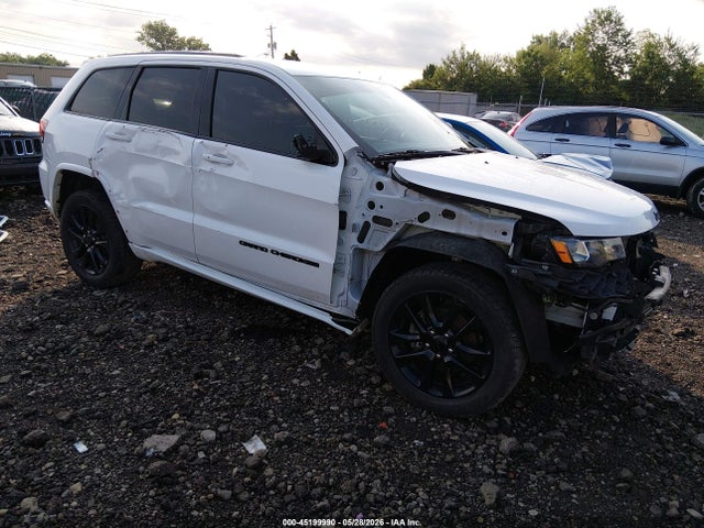 Salvage Jeep Grand Cherokee Image