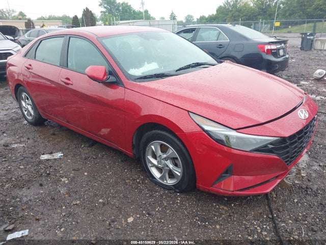 Salvage Hyundai ELANTRA Image