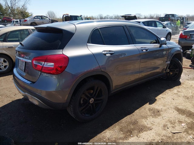 Mercedes-Benz GLA 4matic