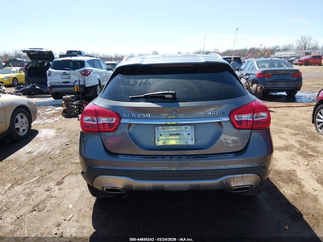 Mercedes-Benz GLA 4matic