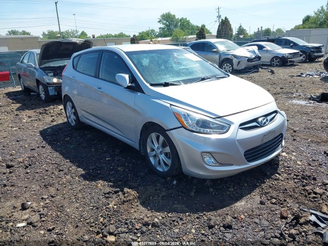 Salvage Hyundai ACCENT Image
