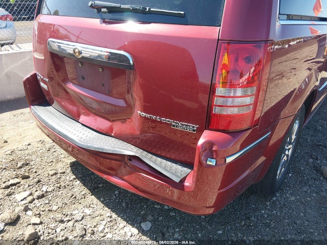 Chrysler Town & Country New Limited