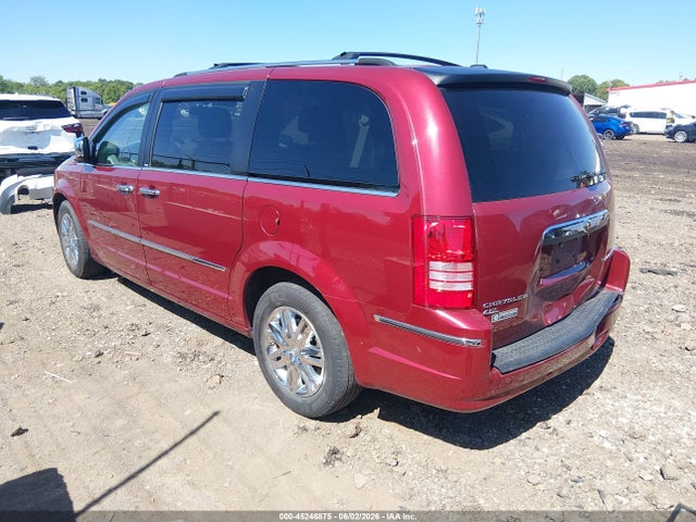 Chrysler Town & Country New Limited