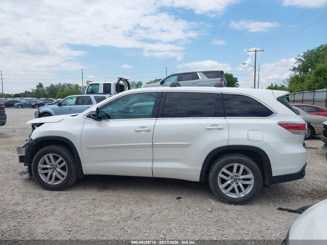 Toyota Highlander Le V6