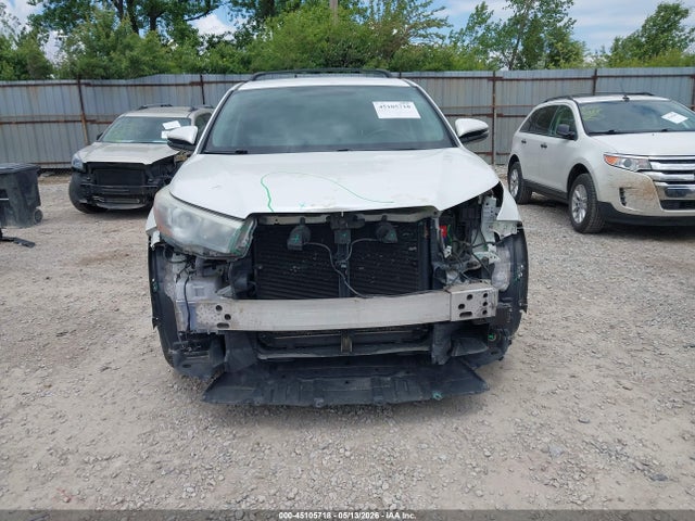 Toyota Highlander Le V6