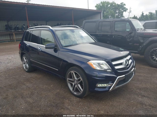 Salvage Mercedes-Benz GLK Image