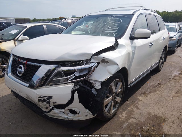 Nissan Pathfinder Platinum