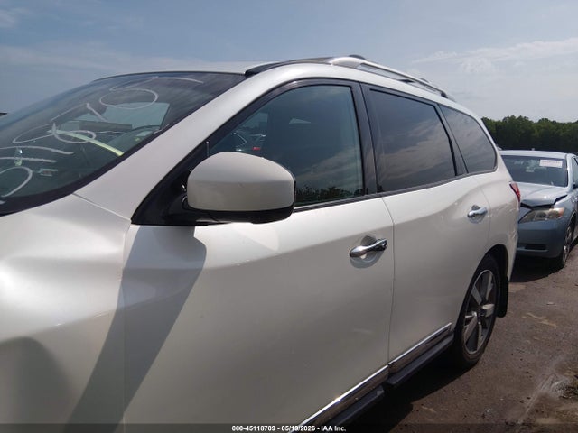 Nissan Pathfinder Platinum
