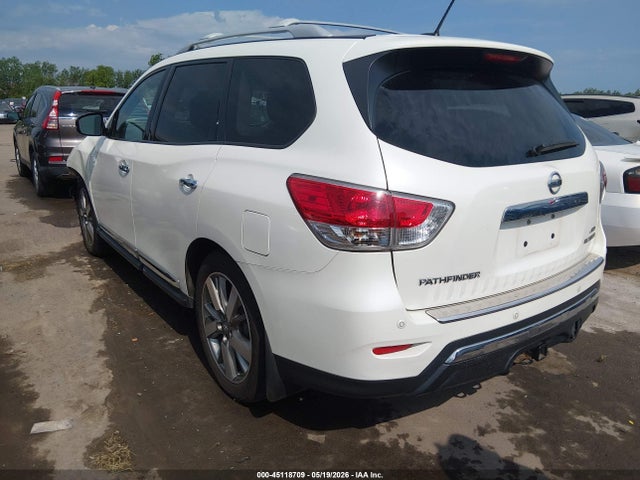 Nissan Pathfinder Platinum