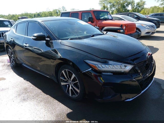 Salvage Nissan Maxima Image