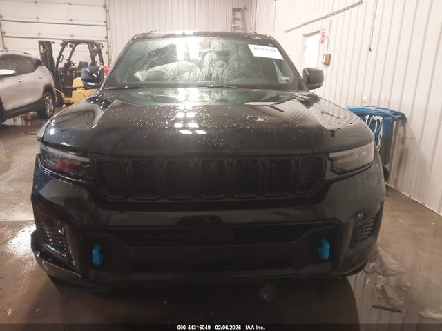 Jeep Grand Cherokee Anniversary Edition