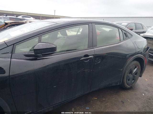 Toyota Prius Le Awd-e