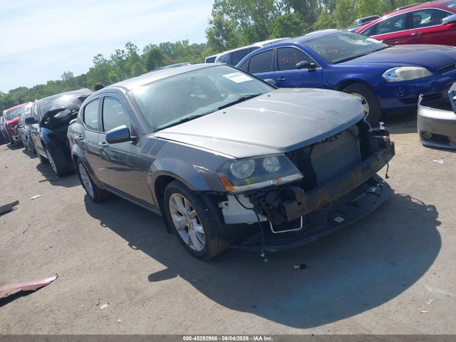 Salvage Dodge Avenger Image