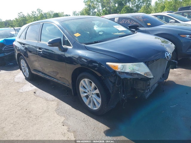 Salvage Toyota Venza Image