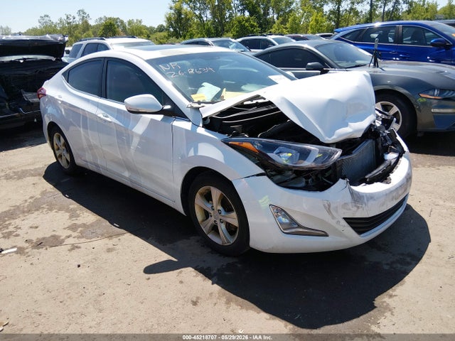 Salvage Hyundai ELANTRA Image