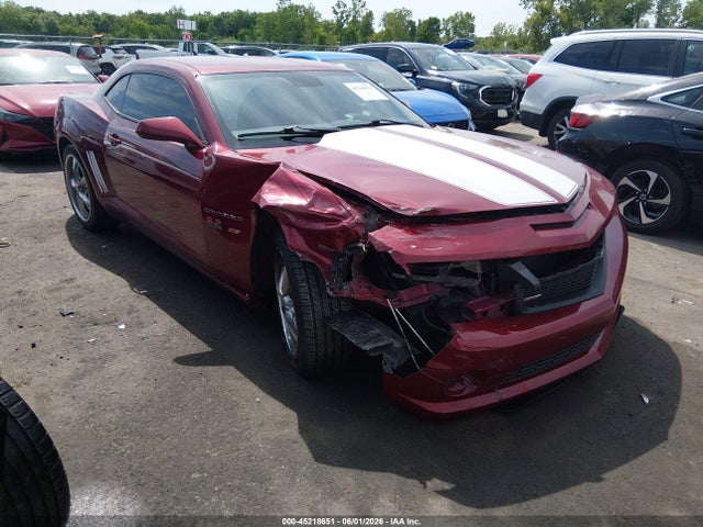 Salvage Chevrolet Camaro Image