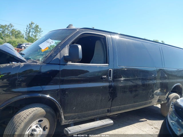 Chevrolet Express Rwd 3500 Extended Wheelbase Wt