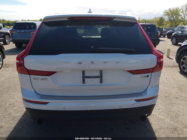 Volvo XC60 T5 Momentum