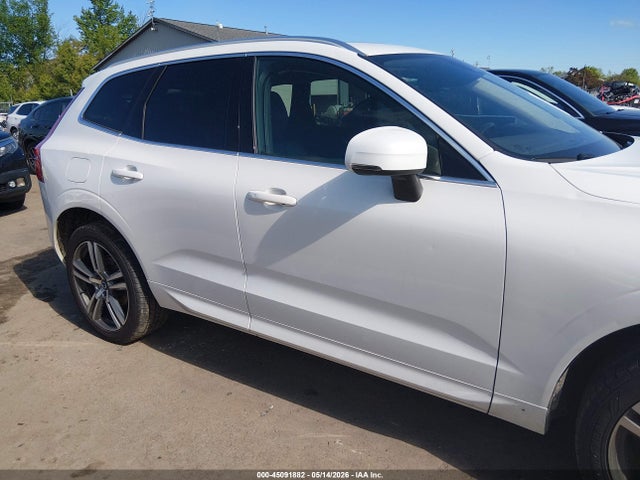 Volvo XC60 T5 Momentum