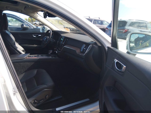 Volvo XC60 T5 Momentum
