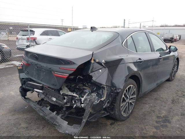 Toyota Camry Xle