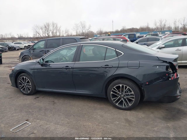 Toyota Camry Xle