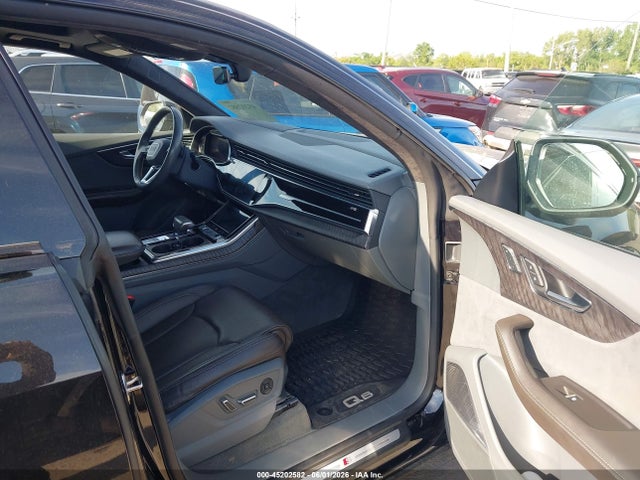Audi Q8 55 Premium
