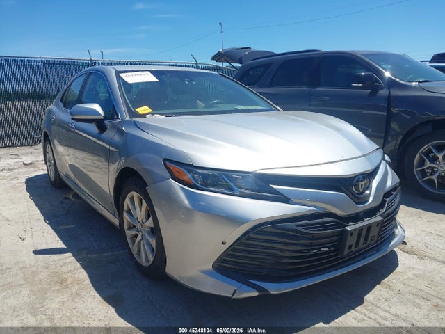 Salvage Toyota Camry Image