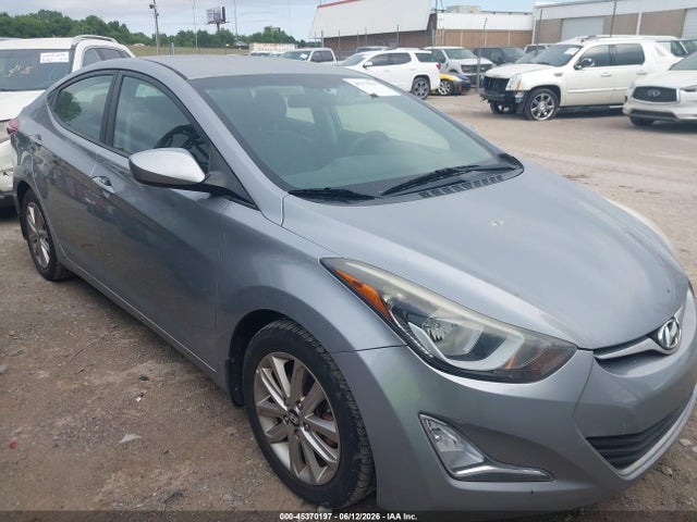 Salvage Hyundai ELANTRA Image