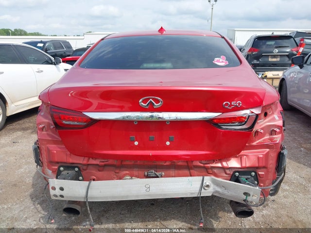INFINITI Q50 Luxe