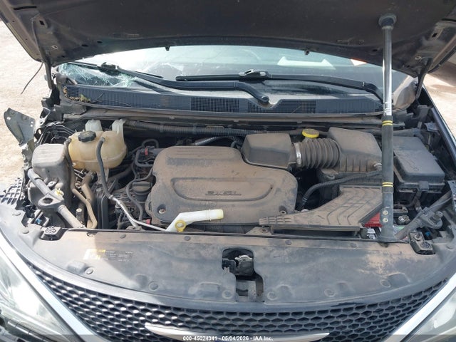 Chrysler Pacifica Touring L