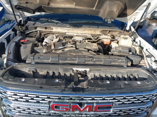 General Motors Sierra 2500HD 4wd  Standard Bed Denali