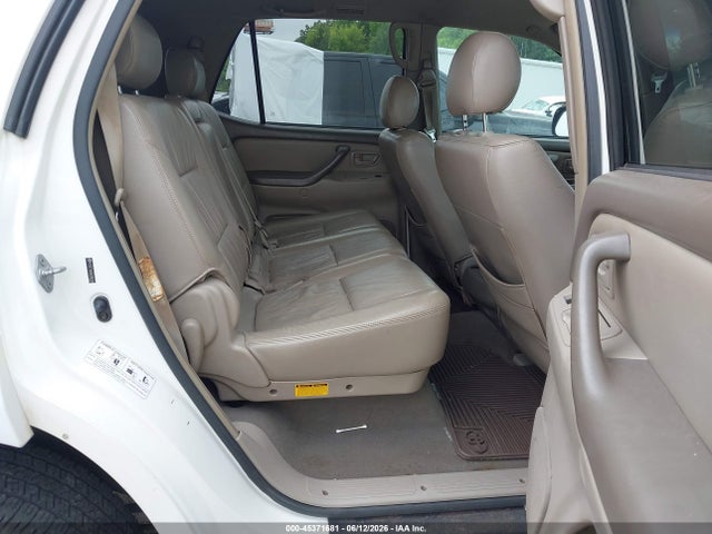 Toyota Sequoia Sr5 V8